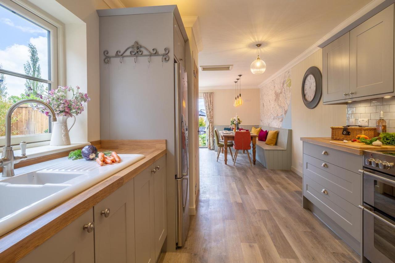 סטוק ביי ניילנד Immaculate Luxury Retreat In Pretty Village With Great Pubs - Box Valley Cottage מראה חיצוני תמונה
