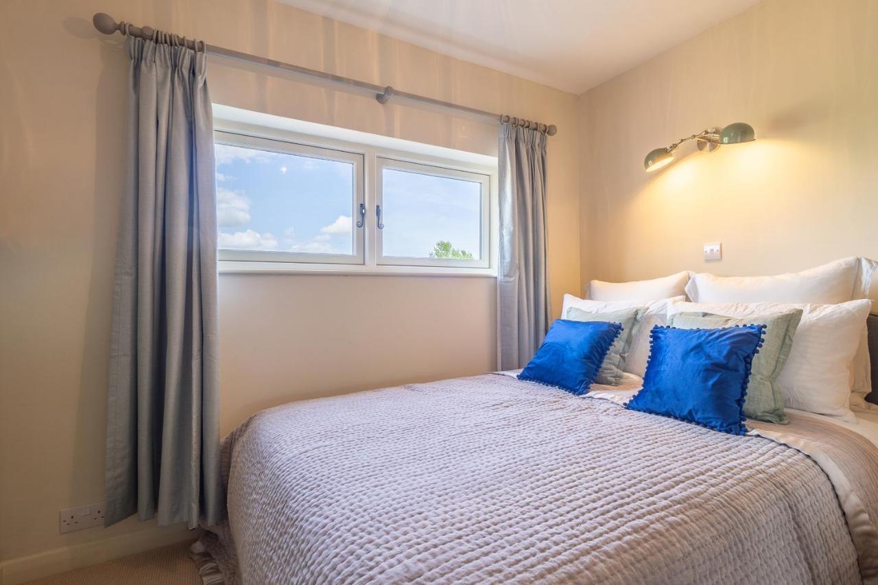 סטוק ביי ניילנד Immaculate Luxury Retreat In Pretty Village With Great Pubs - Box Valley Cottage מראה חיצוני תמונה
