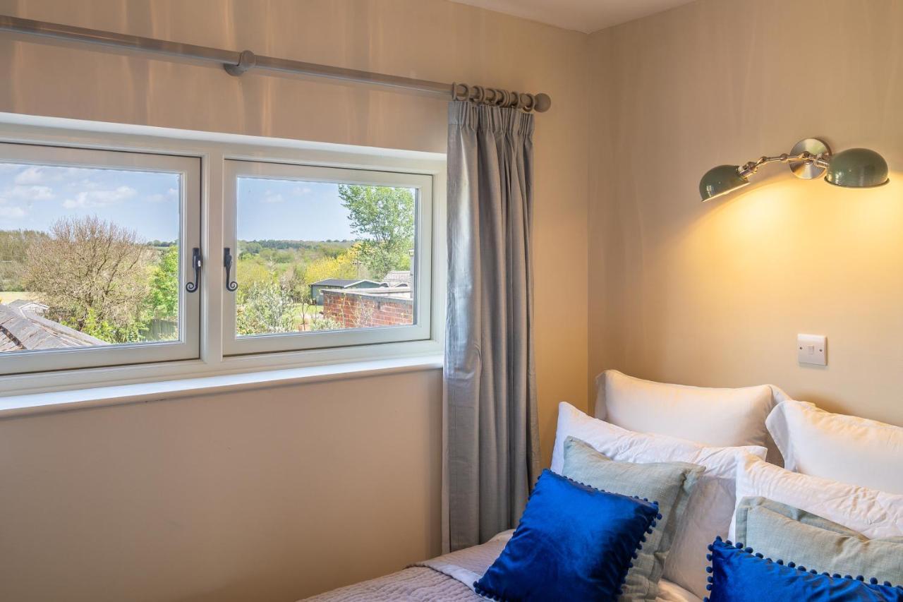 סטוק ביי ניילנד Immaculate Luxury Retreat In Pretty Village With Great Pubs - Box Valley Cottage מראה חיצוני תמונה