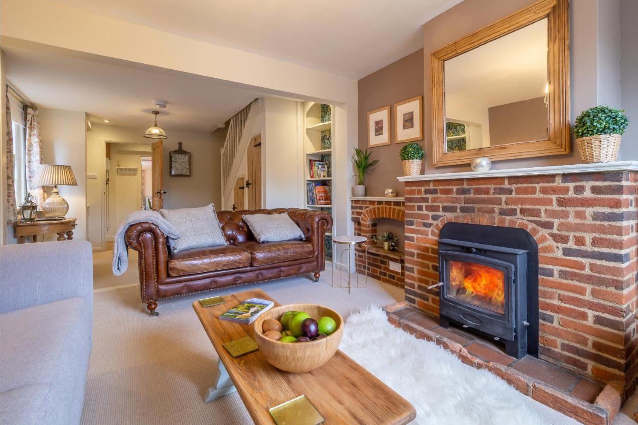 סטוק ביי ניילנד Immaculate Luxury Retreat In Pretty Village With Great Pubs - Box Valley Cottage מראה חיצוני תמונה